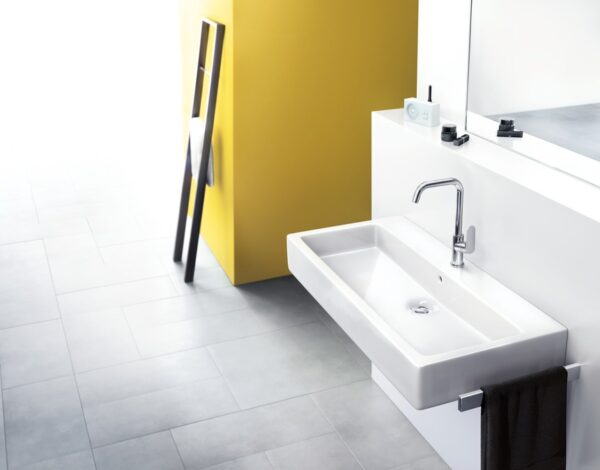 Смеситель для раковины Hansgrohe Focus E2, однорычажный, с поворотным изливом 120°, хром