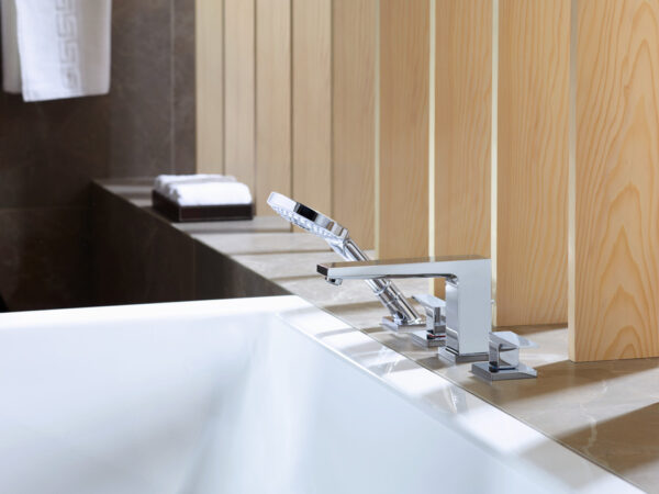 Смеситель на борт ванны Hansgrohe Metropol, на 4 отверстия, с душевой лейкой, двухвентильный, хром
