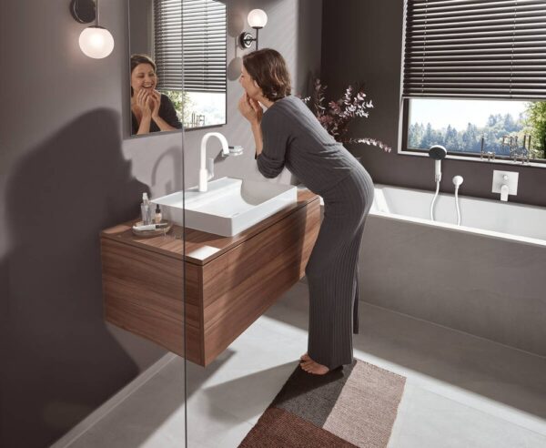 Смеситель для раковины Hansgrohe Vivenis, однорычажный, 210 с поворотным изливом, без сливного гарни